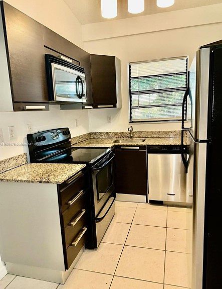 1st image of 11219 Royal Palm Blvd