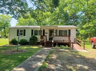 716 Oak St, Blackstone, VA