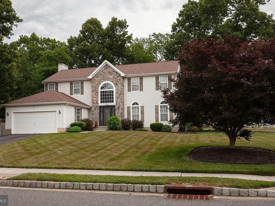 1st image of 1052 Bonnie Blue Cir