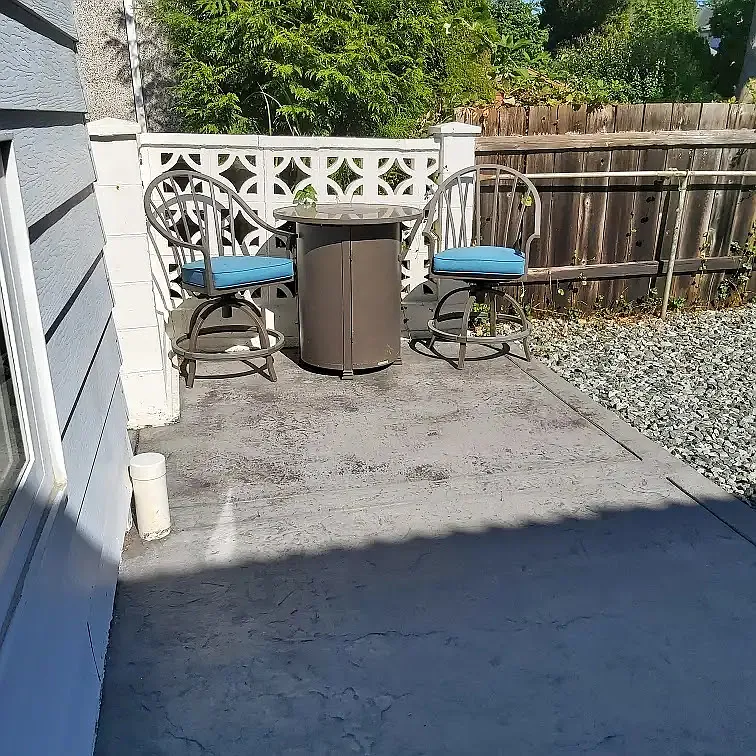 2 bed, 1000 sqft, $2,200 — Photo 2