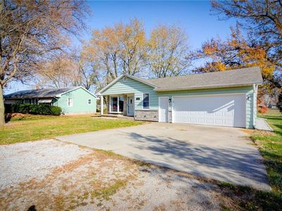 145 S Sunnyside Dr, Blue Mound, IL, 62513