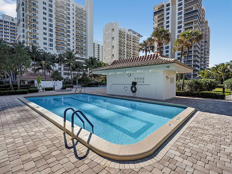 3400 N Ocean Dr #408 — Photo 23