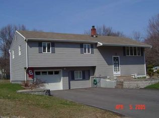 31 Spring Glen Rd, Plantsville, CT 06479