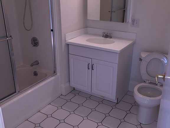 5th image of 8 Lincoln St APT 110