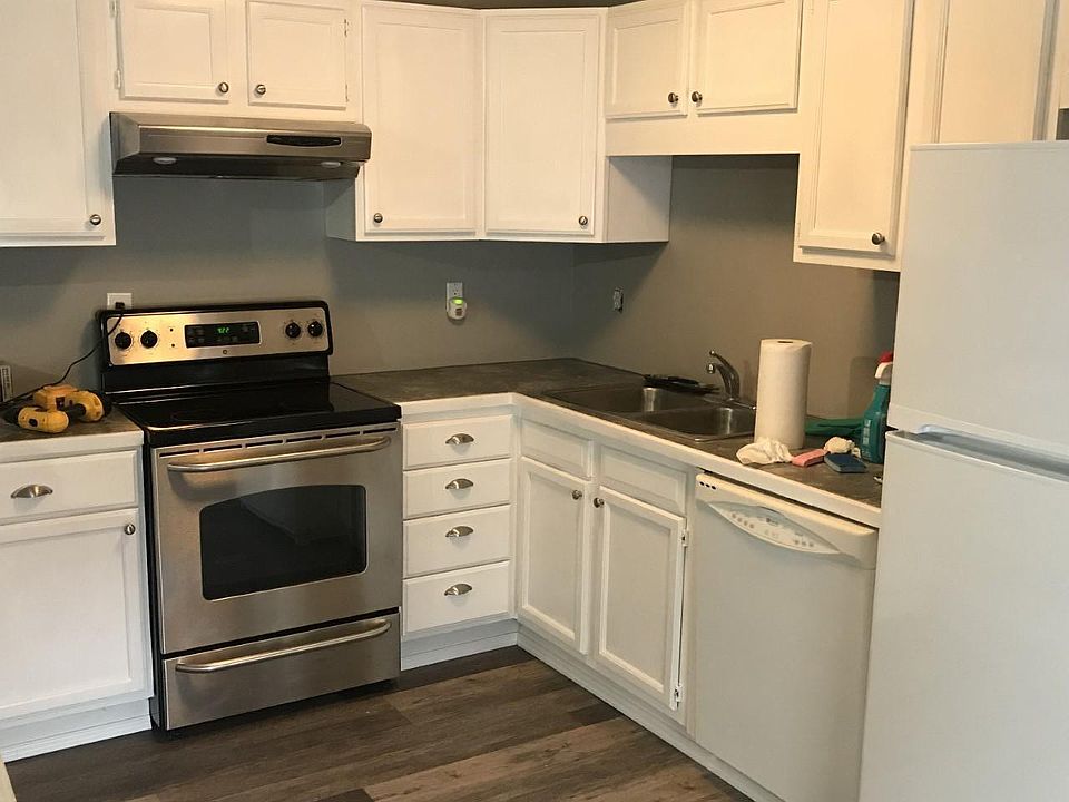 2nd image of 220 N 5th Ave