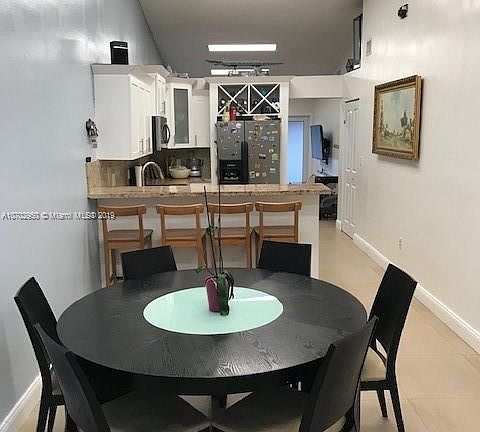 4th image of 11465 NW 87th Pl