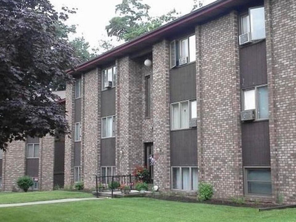 1st image of 622 N Terrace Dr