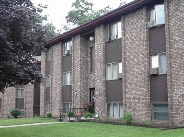 622 N Terrace Dr, Altoona, PA 16602