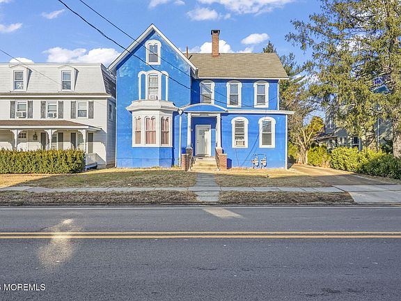 2nd image of 21 Broadway Road