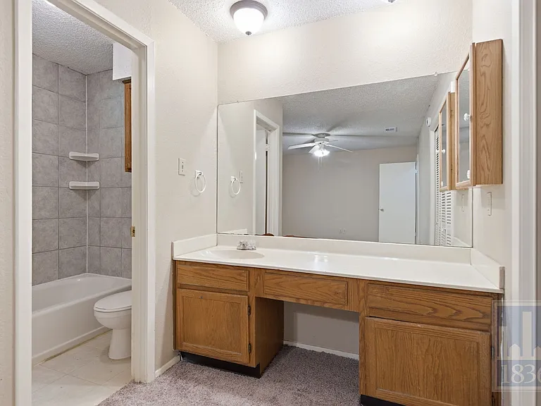 9002 Marsh Dr — Photo 12