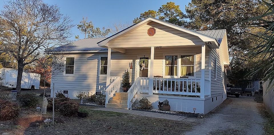 1st image of 102 NW 21st St