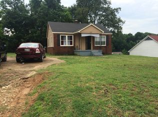 4200 Beacon Hills Dr, Memphis, TN 38127