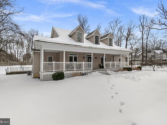 3rd image of 21877 Boonsboro Mountain Rd