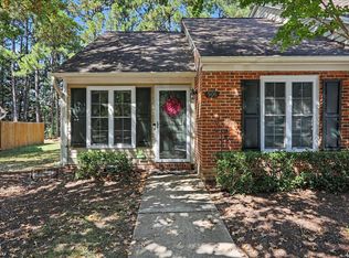 506 Gatehouse Ln, Durham, NC 27707
