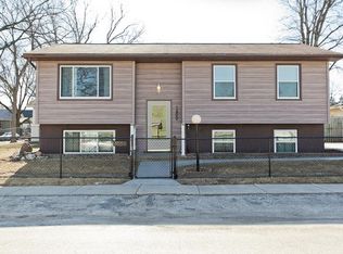 1800 K St SW, Cedar Rapids, IA 52404
