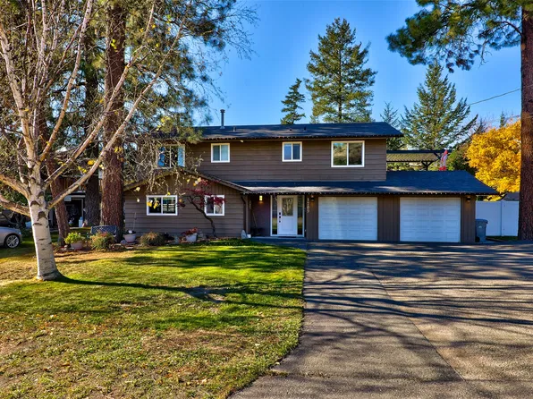 1789 Scott Pl, Kamloops, BC V2E 1W3