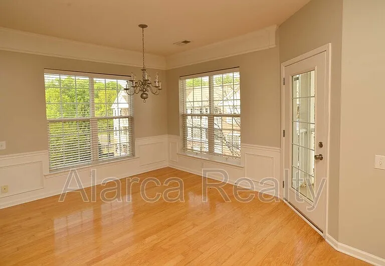 3282 Margellina Dr — Photo 10