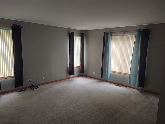 4th image of 9964 Yardley Dr
