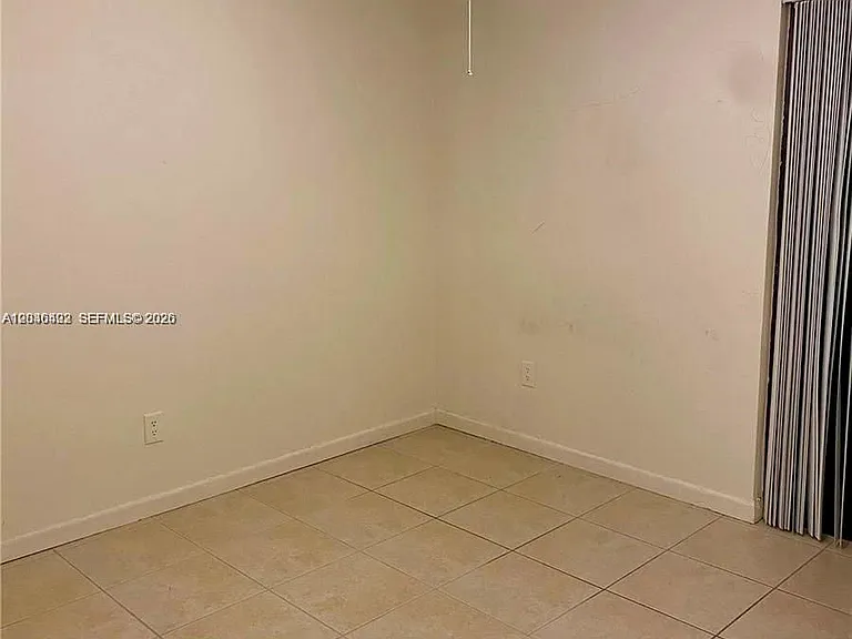 809 NE 199th St #206-7 — Photo 4