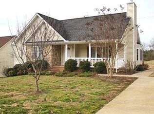 704 Thompson Rd, Graham, NC 27253