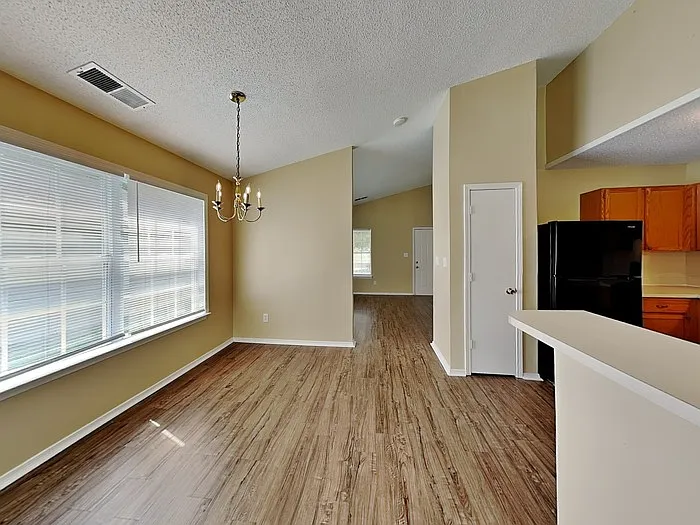 3059 Champion Ln SW — Photo 8