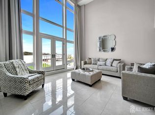 358 Rector St APT 322, Perth Amboy, NJ 08861