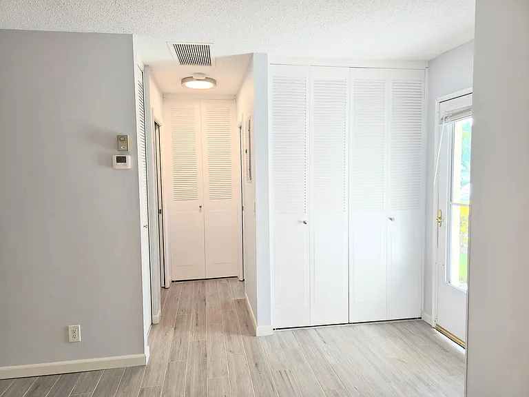 2737 Emory Dr E #D — Photo 5