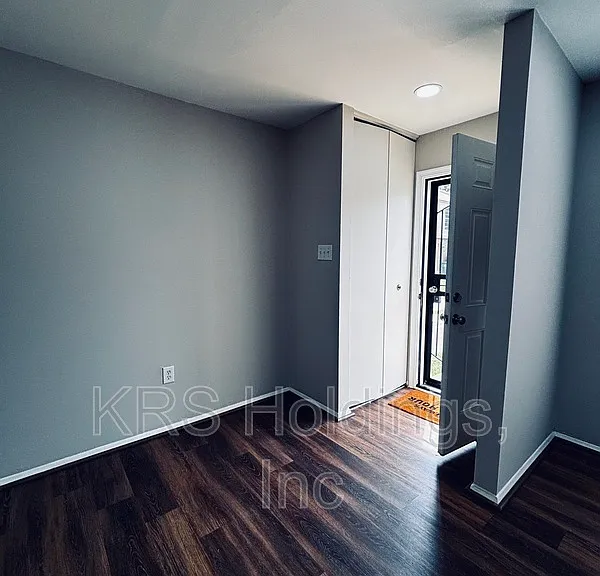 817 Pleasant St — Photo 3