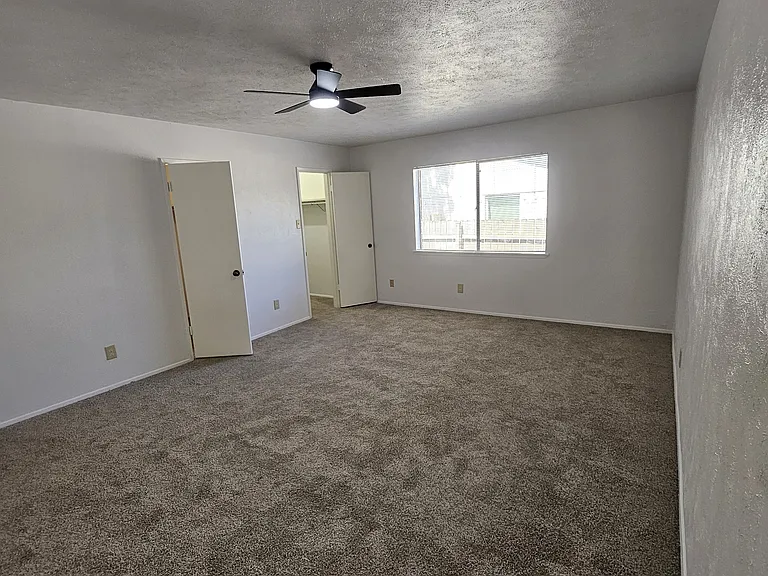 1603 California Trl — Photo 7