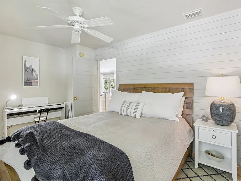 3390 Bayou Sound — Photo 31