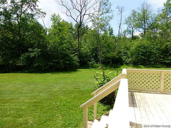 4th image of 5 Knolls Ct