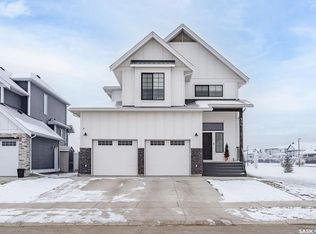 904 Feheregyhazi BOULEVARD, Saskatoon, SK S7W 1E1