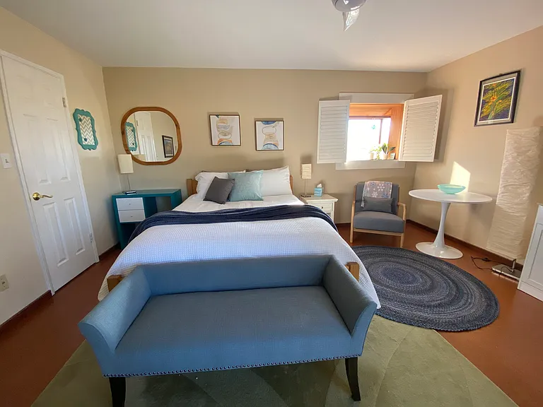1255 N Hemlock Way — Photo 6