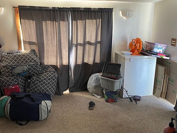3rd image of 205 Fisher St