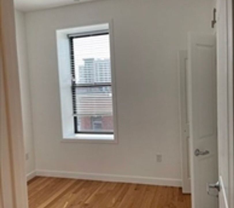 1st image of 64-68 Market St #64-501