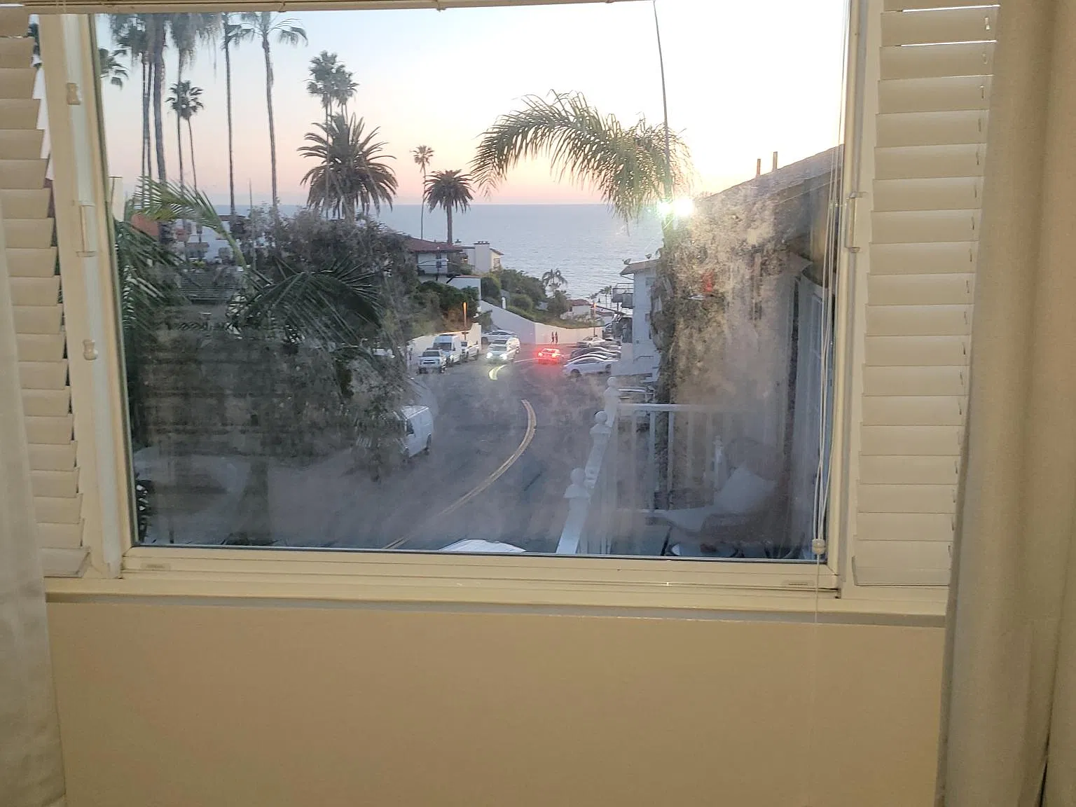 2 bed, 900 sqft, $4,000 — Photo 2