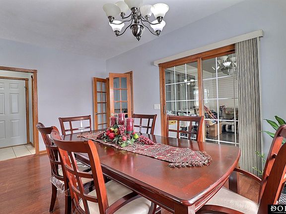5th image of 951 Abbey Ln