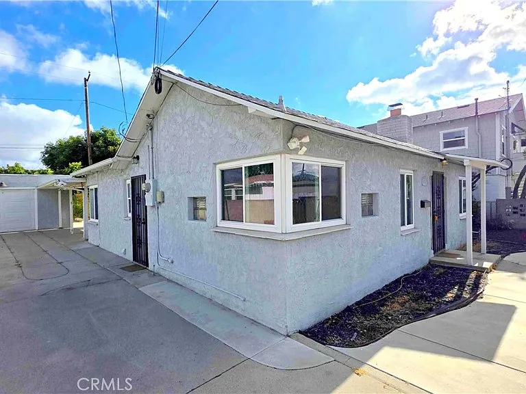445 1/2 E Puente St — Photo 14