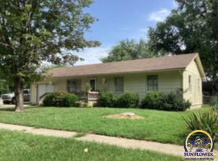 1101 NW Howard Ave, Topeka, KS 66608
