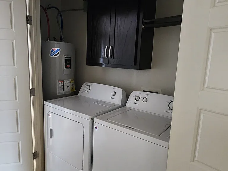 804 E Myrtle Beach Ave #3 — Photo 4