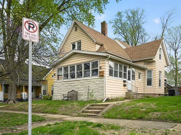 1003 N Lee St, Bloomington, IL 61701