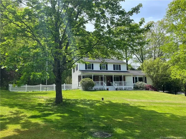 29 Oakwood Drive, Oxford, CT 06478