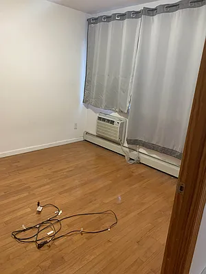 Rented by D H Realty & Management Inc | media 29