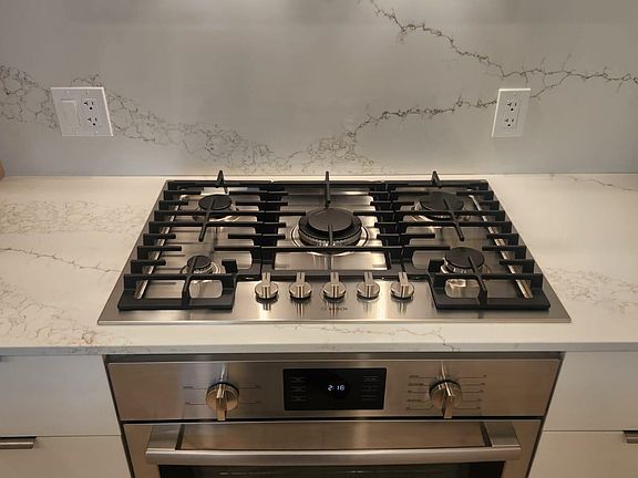 5th image of 537 Cottonwood Ave #3107