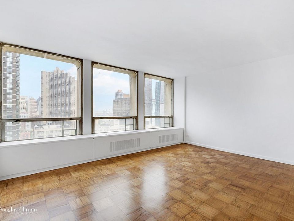 1st image of 300 E 33rd St APT 12E