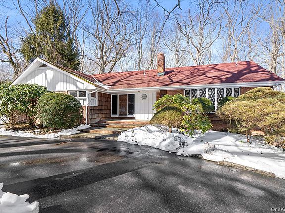 2nd image of 15 Springwood Path