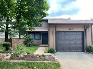 1123 Woodgate Dr, O'Fallon, IL 62269