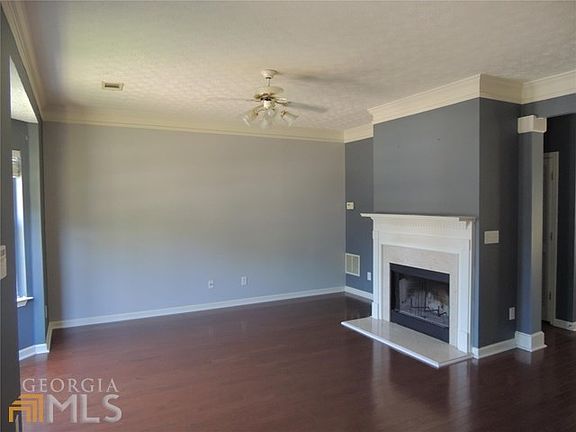 3rd image of 4656 Crawford Oaks Dr