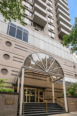 Rented by Berkshire Hathaway HomeServices New York Properties | media 8