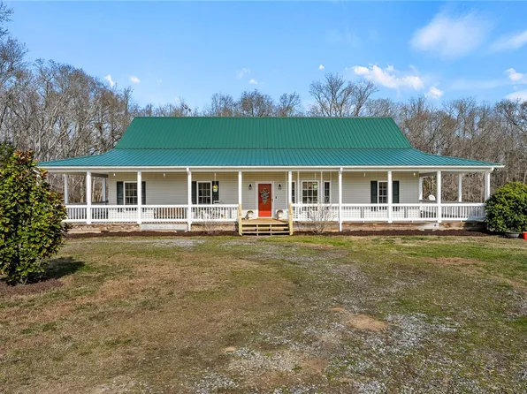 2803 Trail Rd, Belton, SC 29627
